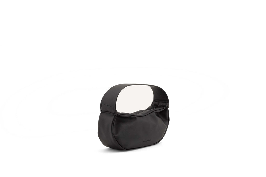 Isamu taska - svört / Isamu hand bag - black