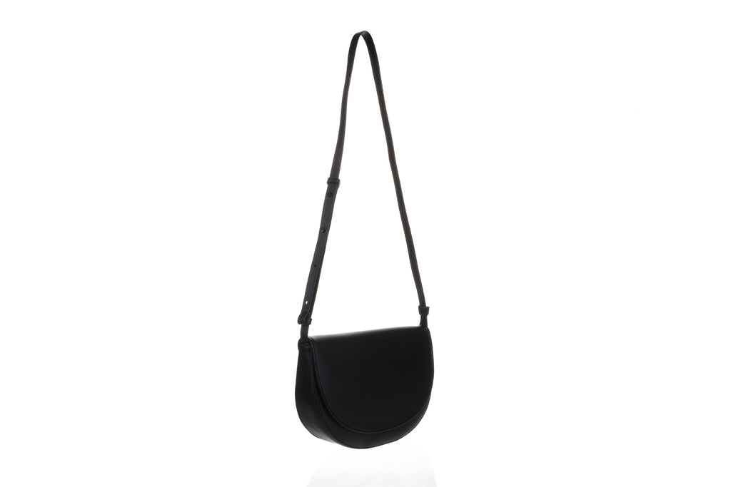 Svört Soma vegan hliðartaska  / Soma vegan bag in black