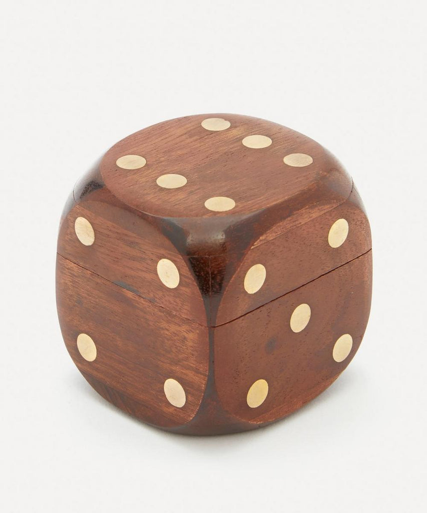 Teningasett / Dice box