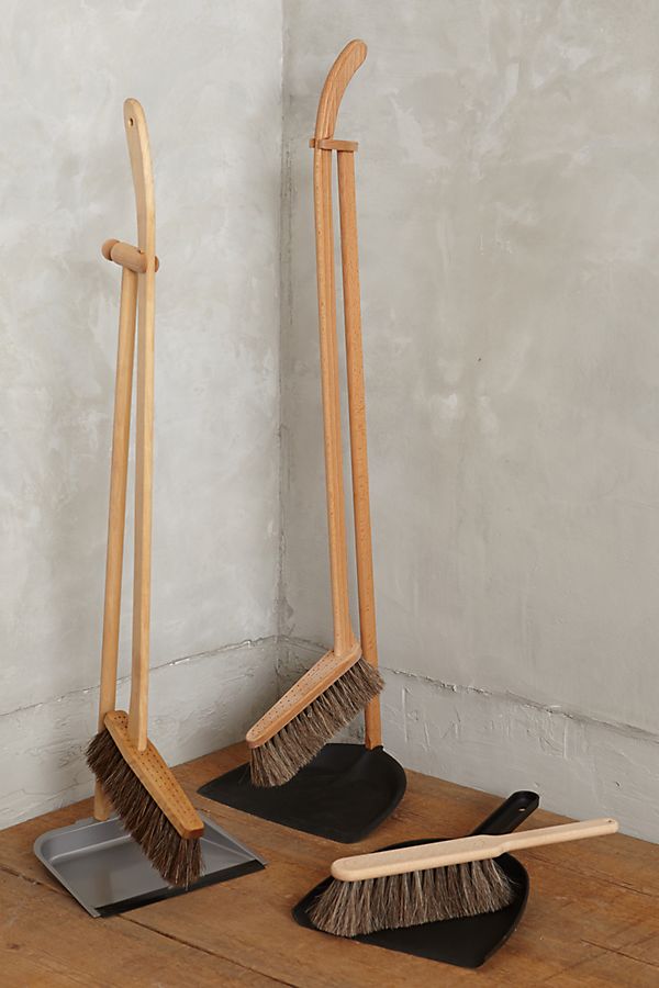 Fægiskófla & Kústur á Standi / Standing dustpan & Brush Set