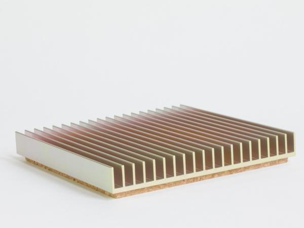 Fin hitaplatti / Fin Trivet