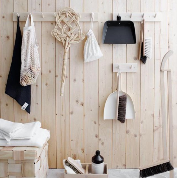 Snagabretti (3 stærðir) / Peg rail (3 sizes)