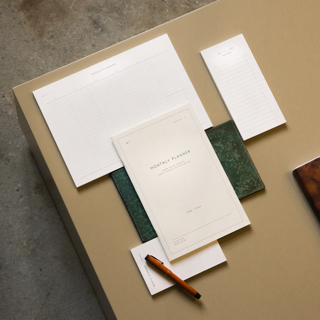 Mánaðarskipulagsbók / Monthly Planner Notebook