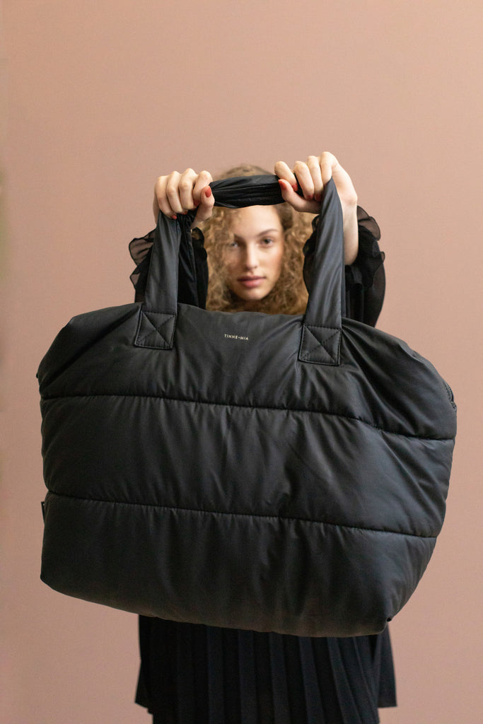 Svört Camill Helgartaska / Black Camill Weekend Bag - væntanleg í byrjun nóv