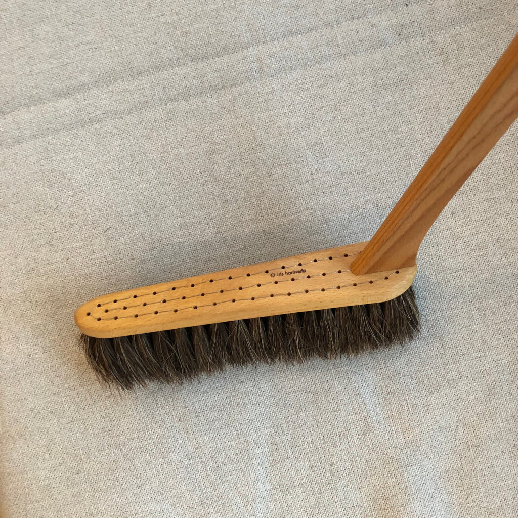 Fægiskófla & Kústur á Standi / Standing dustpan & Brush Set