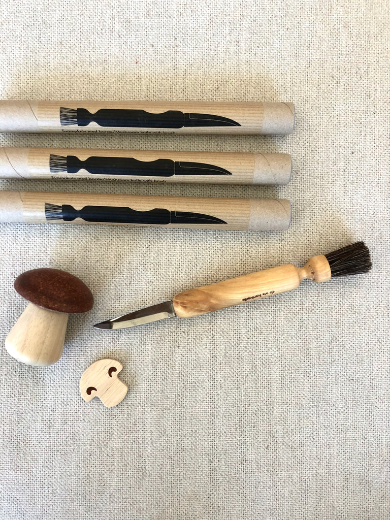 Sveppahnífur m. bursta / Mushroomknife w. brush